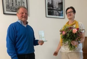 Ehrenvorsitzender und 1. Vorständin des Vereins