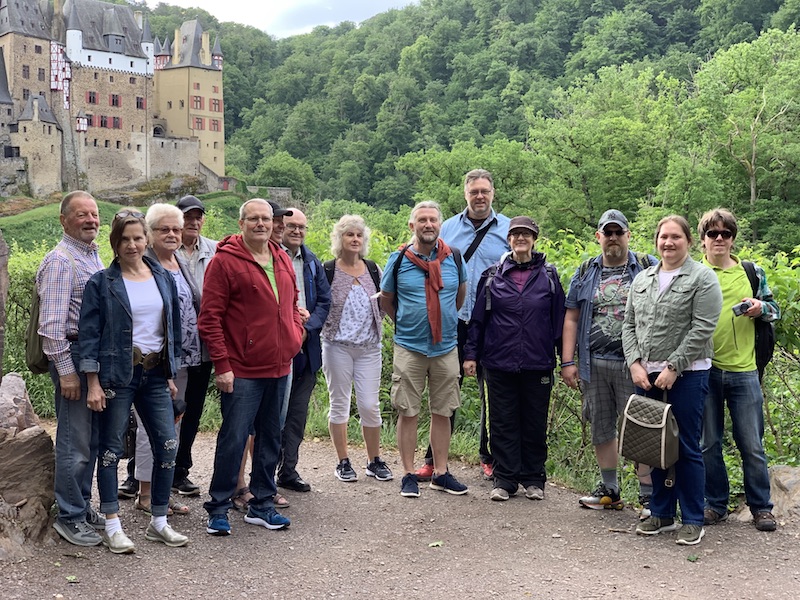 Burg Eltz Gruppenfoto